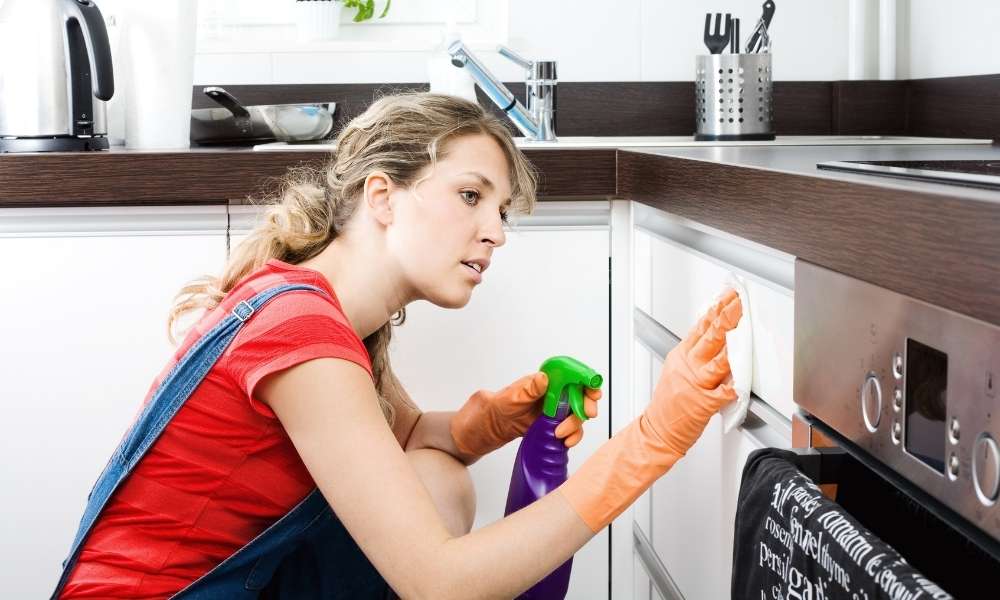 How to Clean White Painted Kitchen Cabinets
