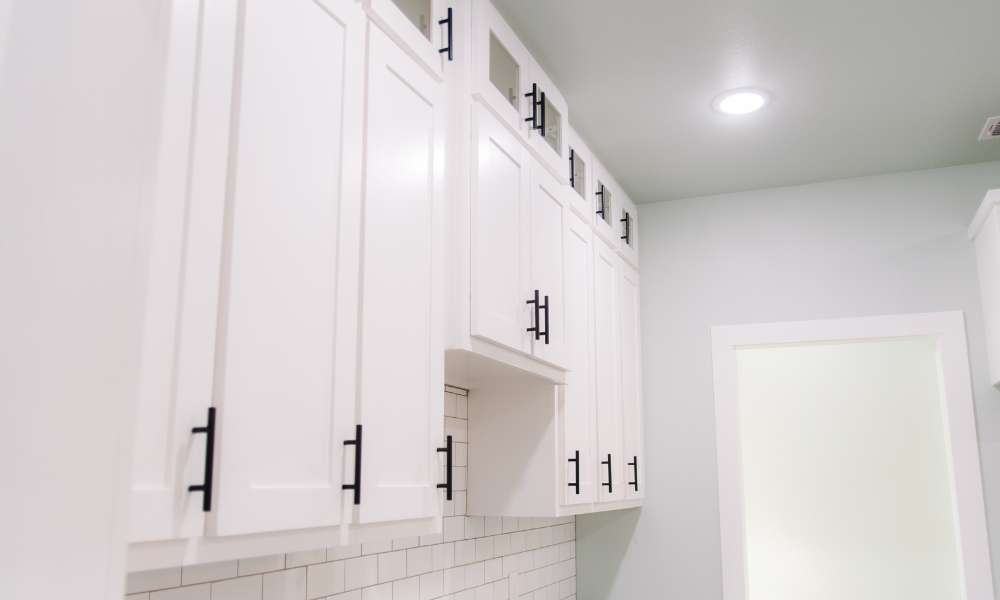 How To Glaze White Kitchen Cabinets